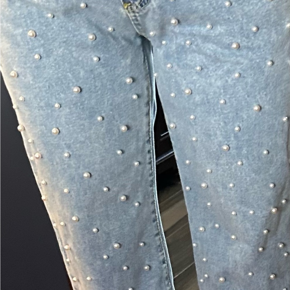 Women's Light Blue Pearl Embellished Jeans
